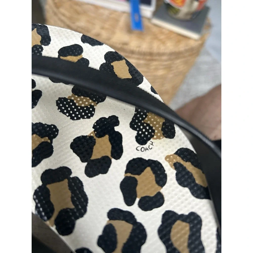 Coach Women's thong/flip flop leopard print Size 7/8